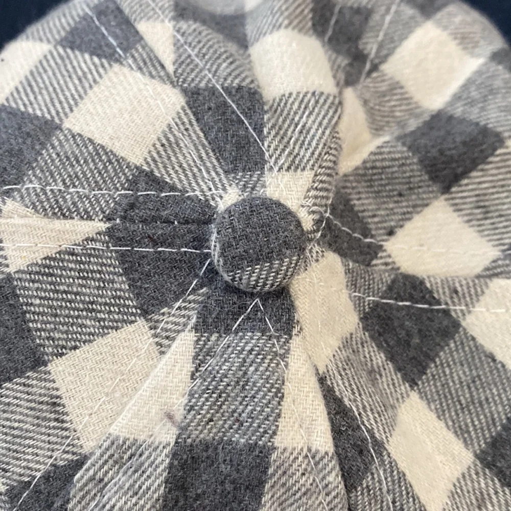 Cocus Pocus hat - Picture 3 of 9
